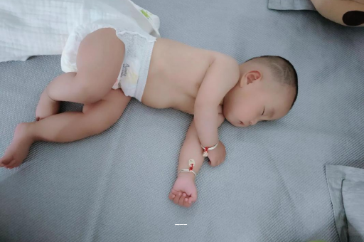 常德四个月宝宝12斤